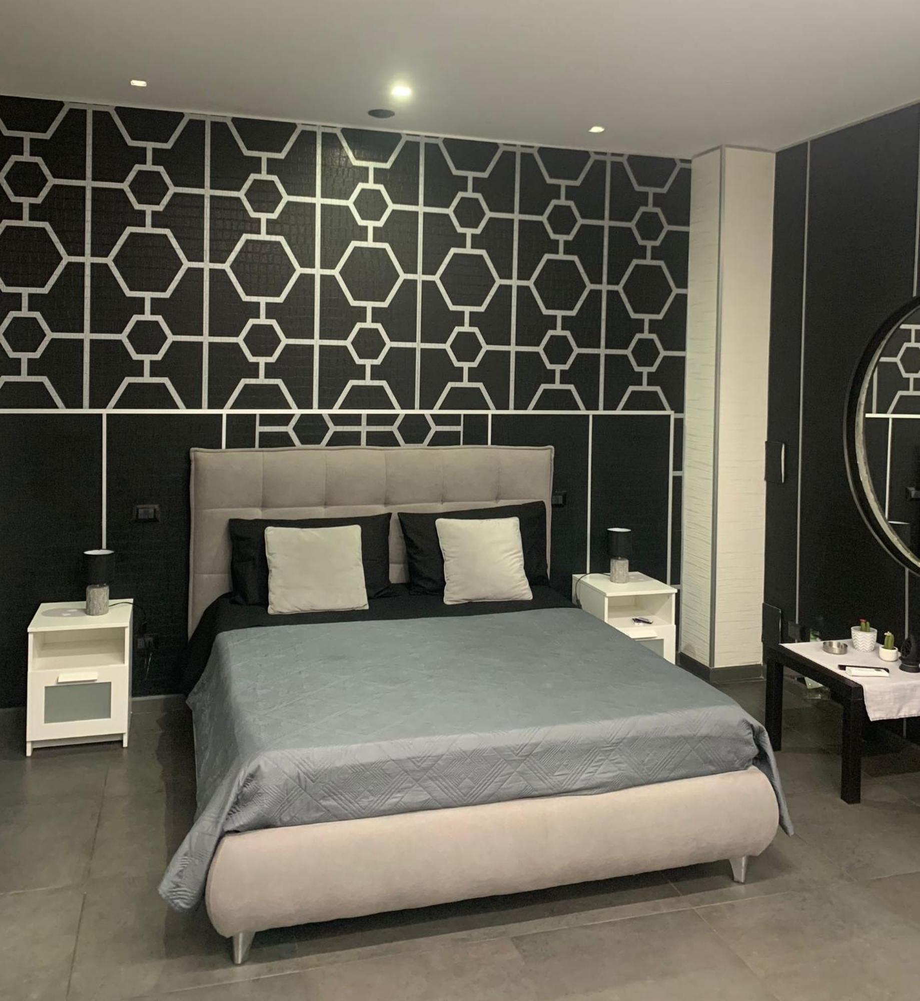 Luxury Suite Mimi Bari Exteriér fotografie
